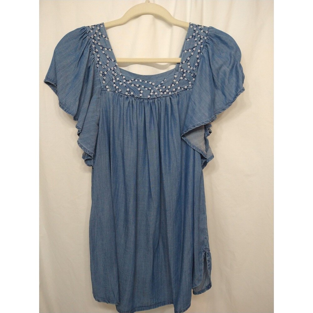 Liz Claiborne Size L Chambray Embroidered Blouse Ruffle Sleeve Boho Denim Top
